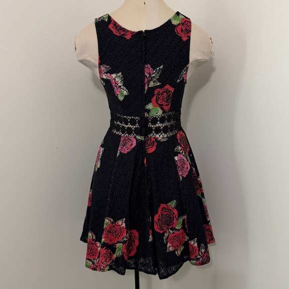 Free People 2 Black Floral Fit & Flare Mini Dress ~ Y2K 90’s Dark Romantic Fairy - Picture 4 of 9